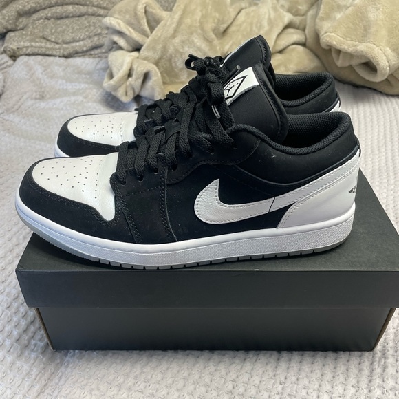 Jordan 1 Low Diamond Shorts - Picture 9 of 9